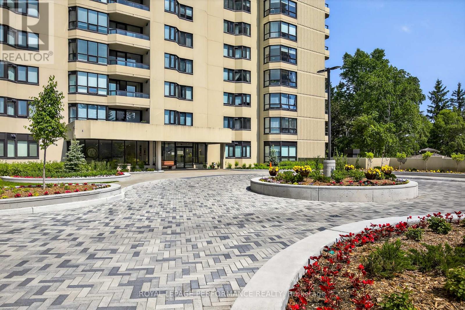 Property at 2006 - 1500 RIVERSIDE DRIVE image 4