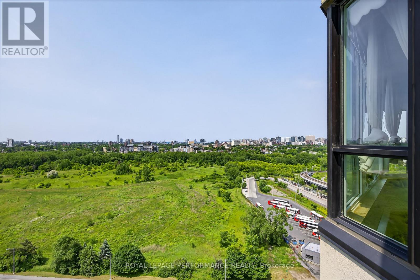 2006 - 1500 Riverside Drive, Ottawa, Ontario  K1G 4J4 - Photo 41 - X12231358