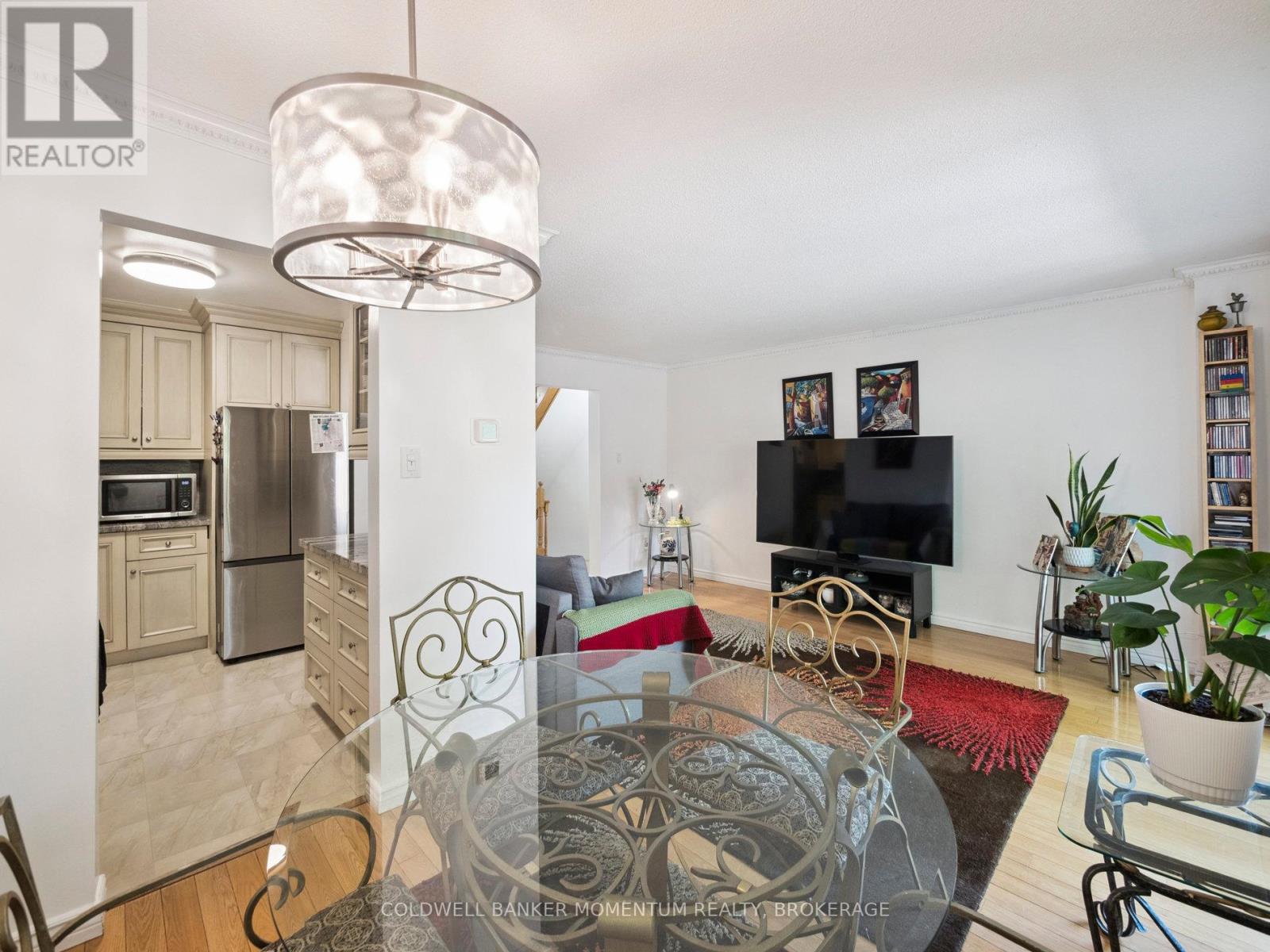 2 Bowman Way, Markham, Ontario  L3T 4Z7 - Photo 9 - N12231352