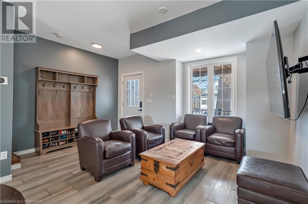 174 Mcanulty Boulevard, Hamilton, Ontario  L8H 3H7 - Photo 7 - 40742378