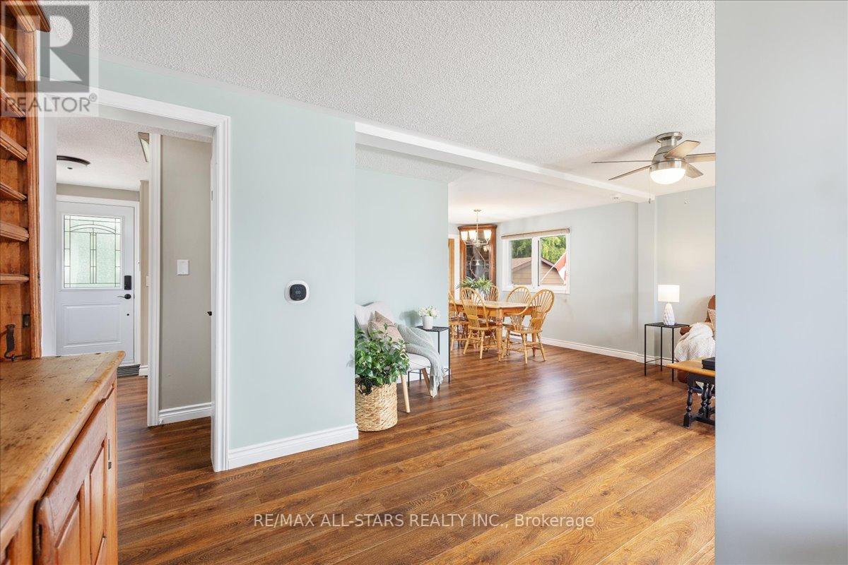 Property at 17 JUNO CRESCENT image 4