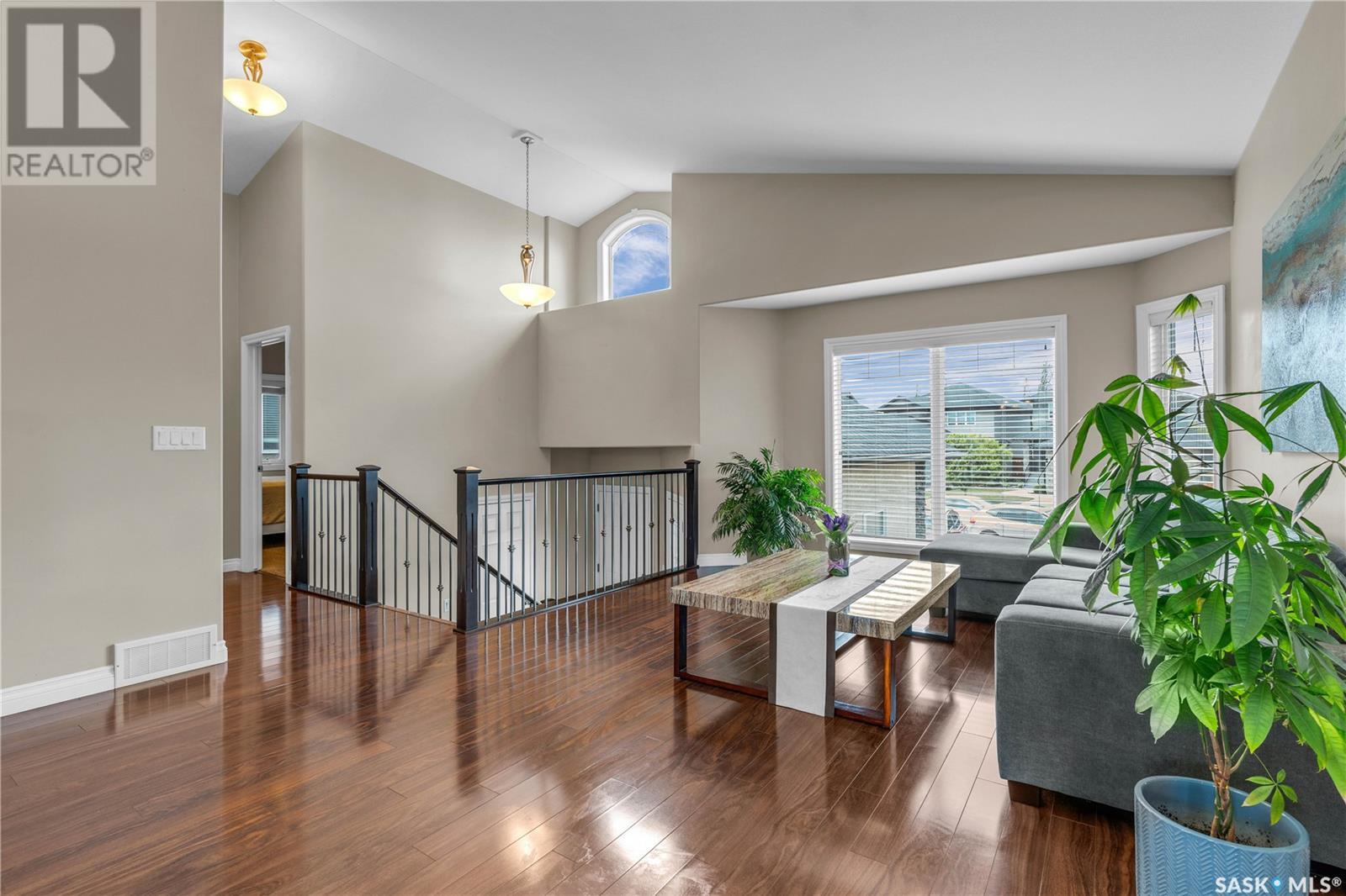 Property at 554 Senick CRESCENT image 3