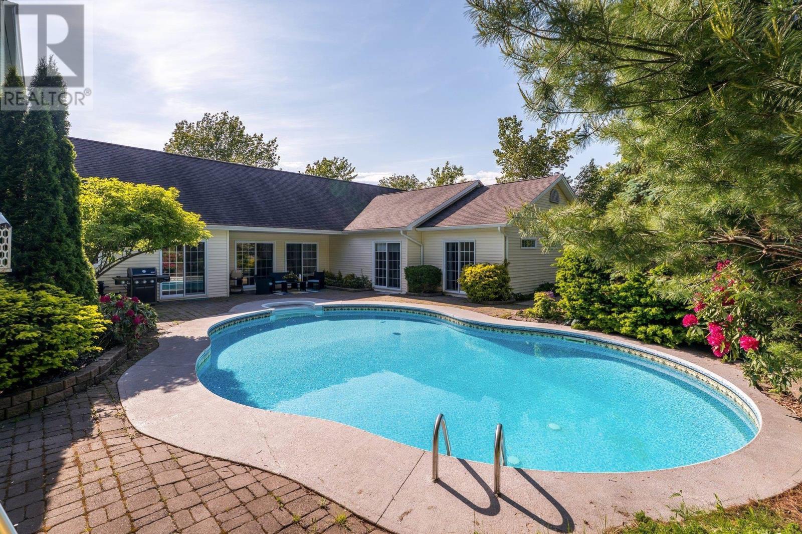 Property at 23 GREBE Avenue image 3