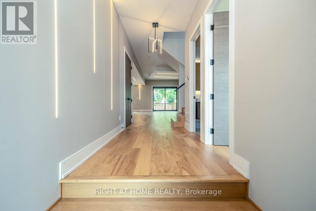 Property at 16 WALSH AVENUE image 3