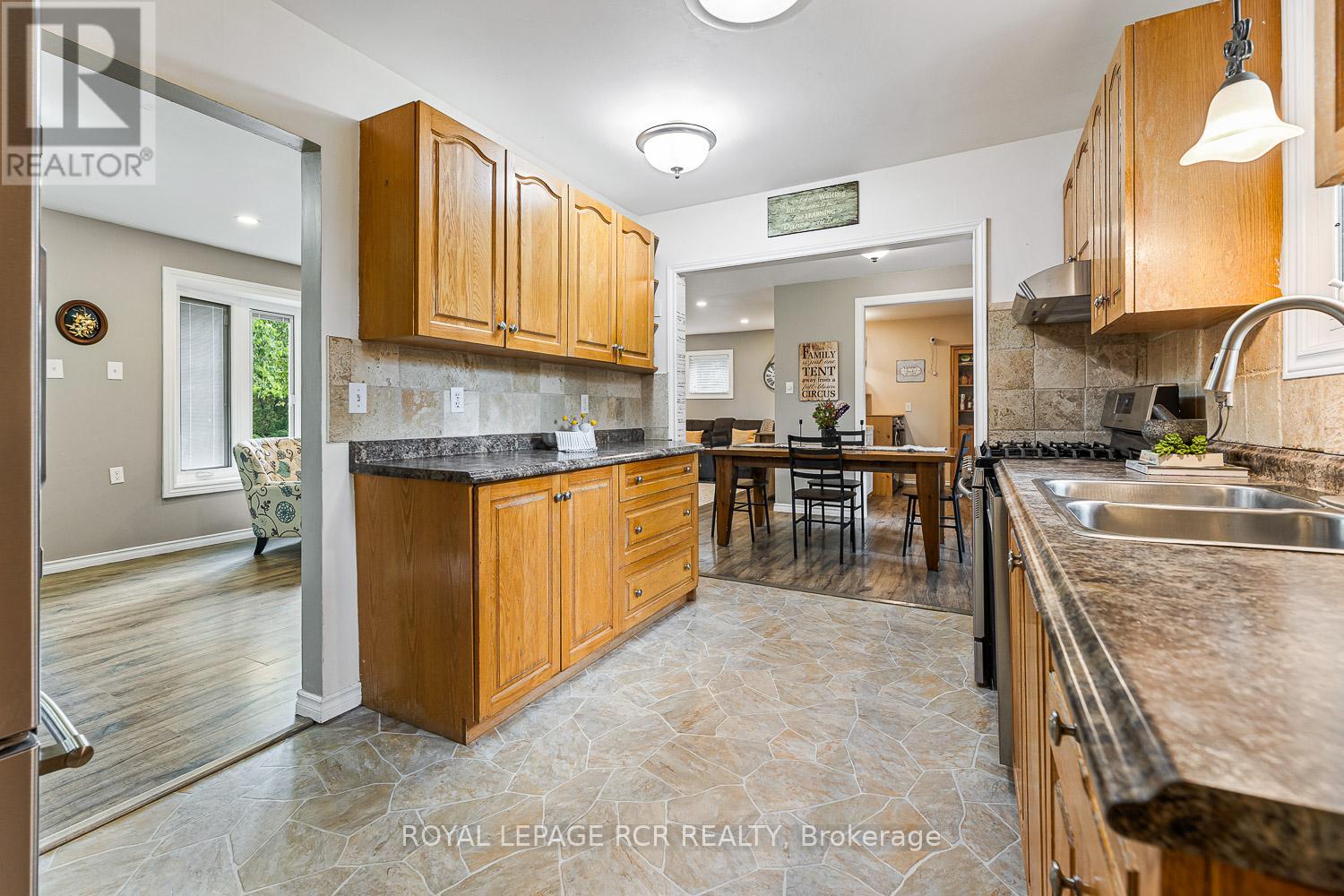 27 Rustic Crescent, Orangeville, Ontario  L9W 1T1 - Photo 10 - W12231353