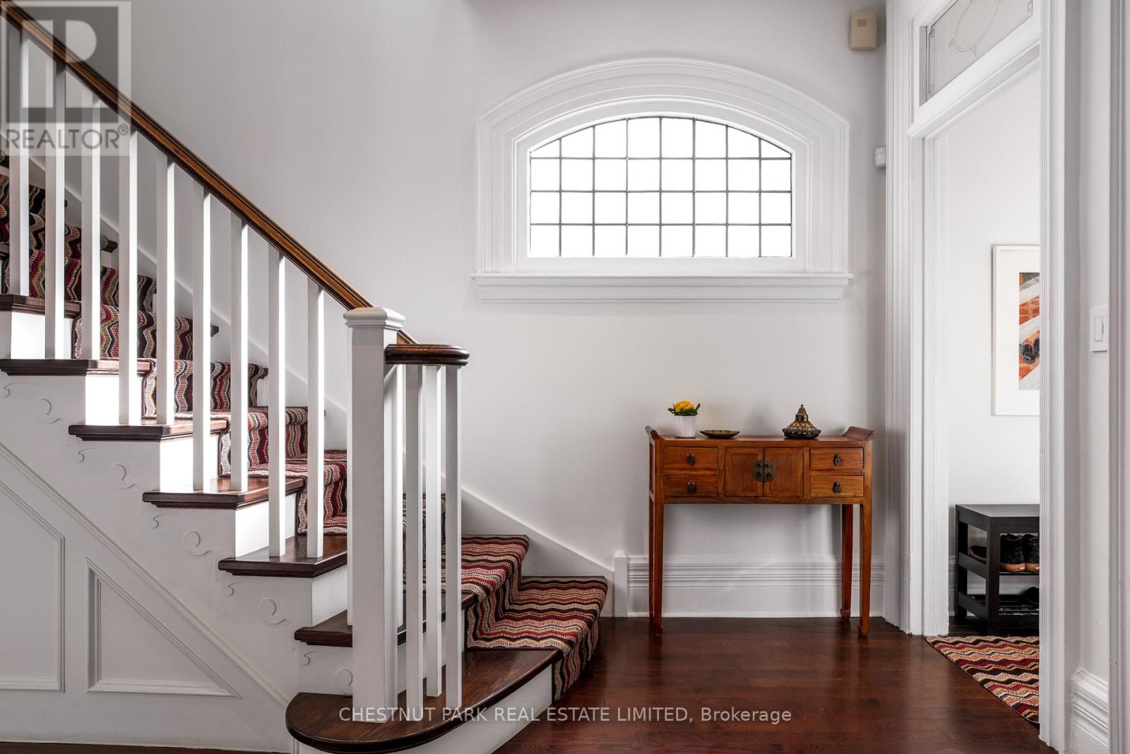 Property at 1 HAWTHORN AVENUE image 5
