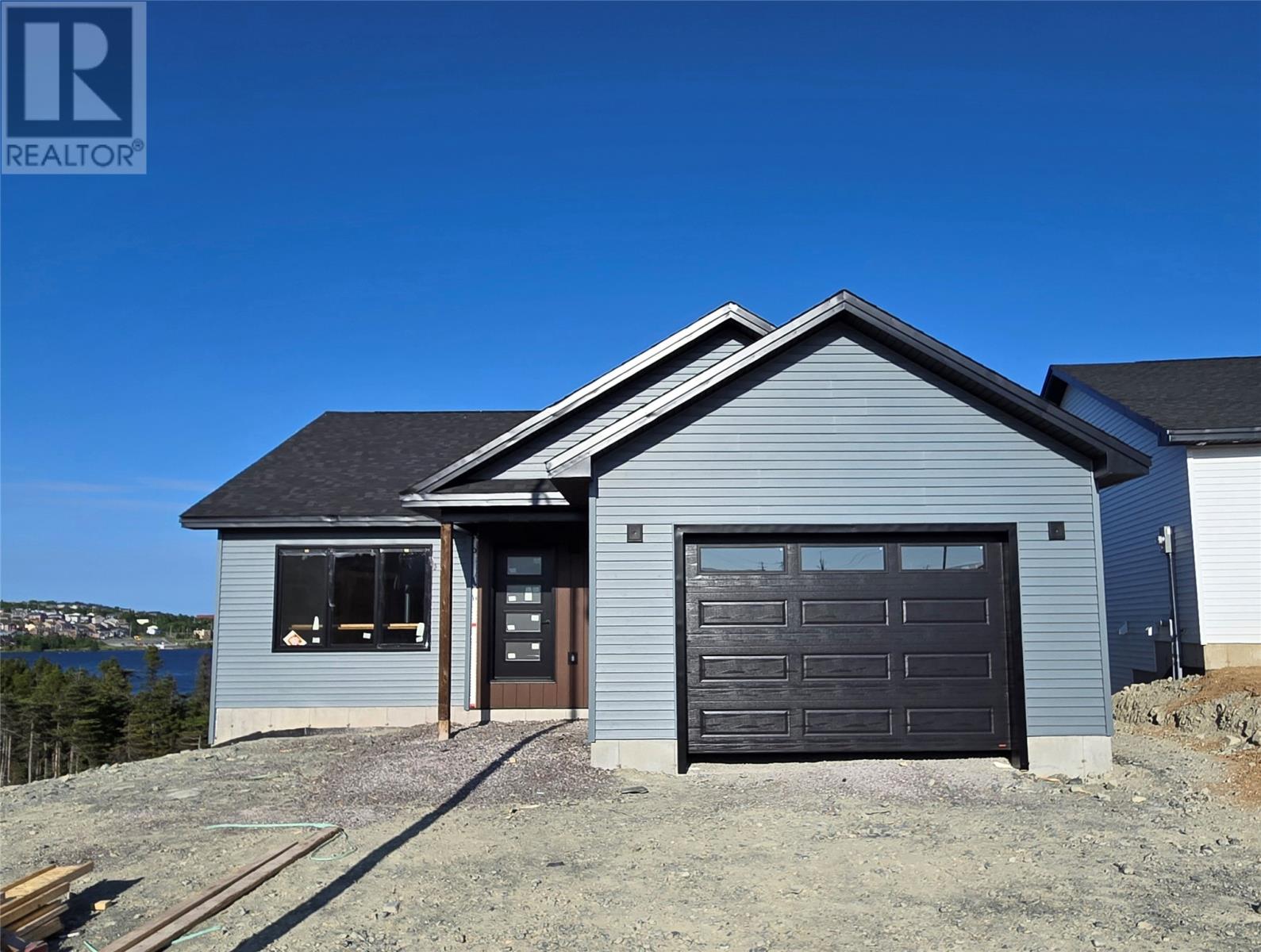 Property at 63 Trenton Drive image 4