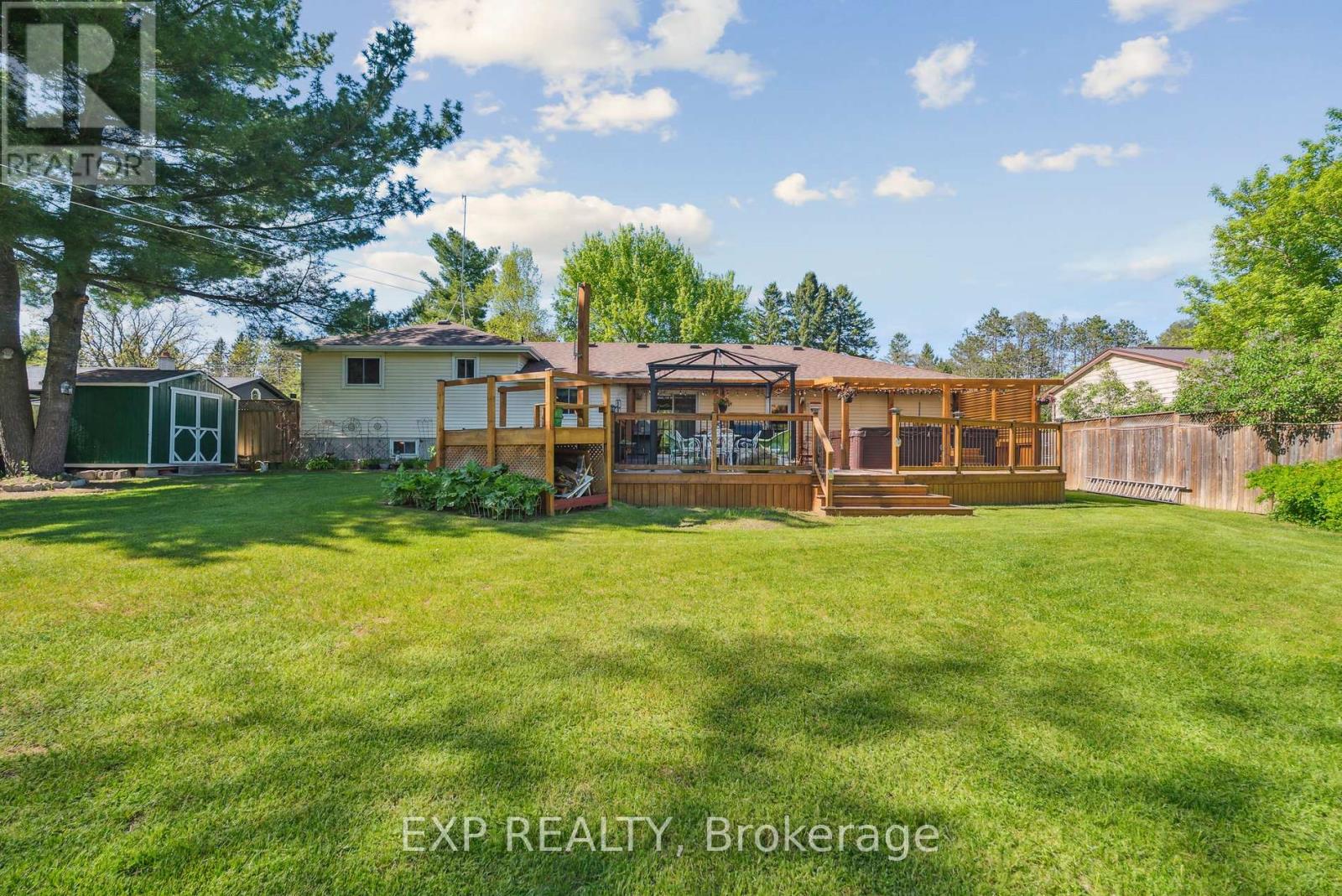 8245 Main Street, Adjala-Tosorontio, Ontario  L0M 1M0 - Photo 35 - N12227646
