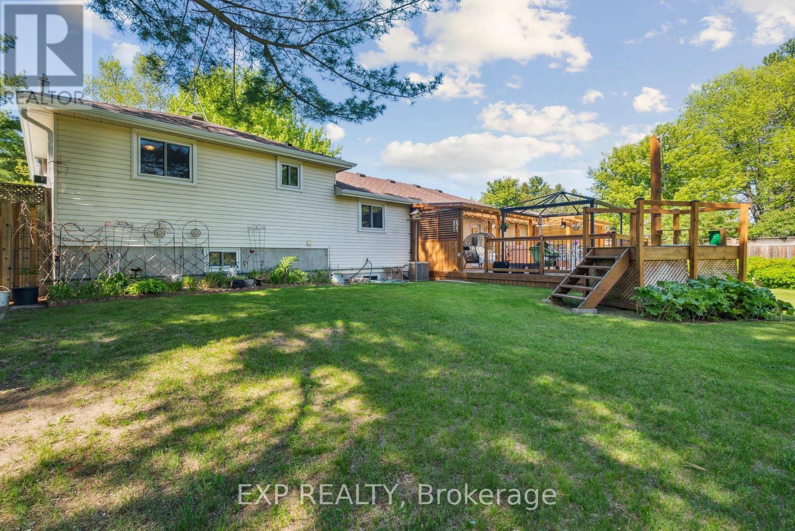 8245 Main Street, Adjala-Tosorontio, Ontario  L0M 1M0 - Photo 41 - N12227646