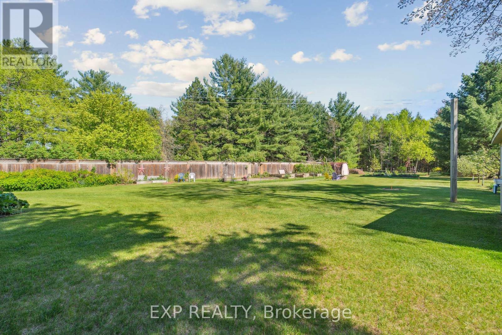 8245 Main Street, Adjala-Tosorontio, Ontario  L0M 1M0 - Photo 40 - N12227646