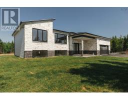 414 Canoe Crescent