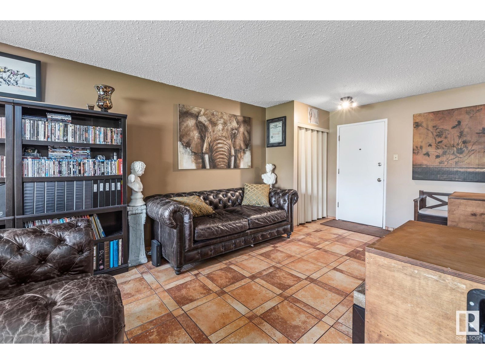 Property at #101 14825 51 AV NW image 4