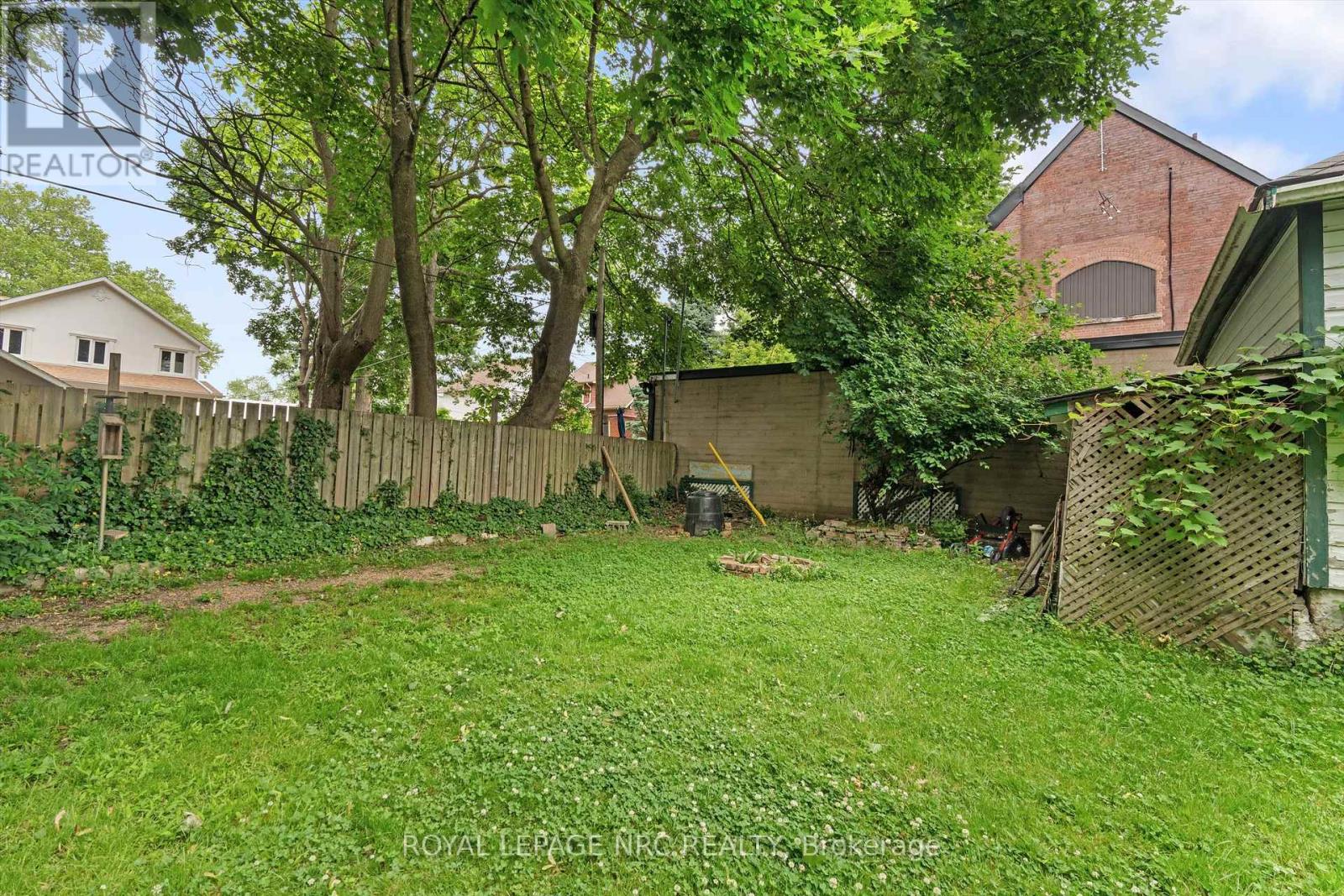 5129 Mcrae Street, Niagara Falls, Ontario  L2E 1P6 - Photo 32 - X12231022