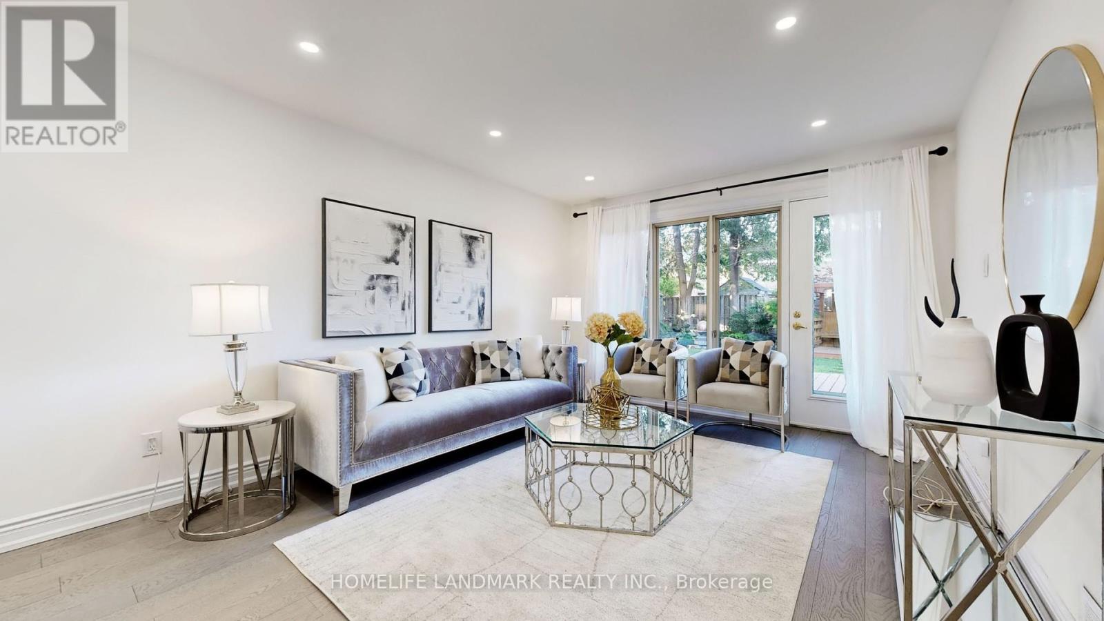 Property at 17 EVERMEDE DRIVE image 2