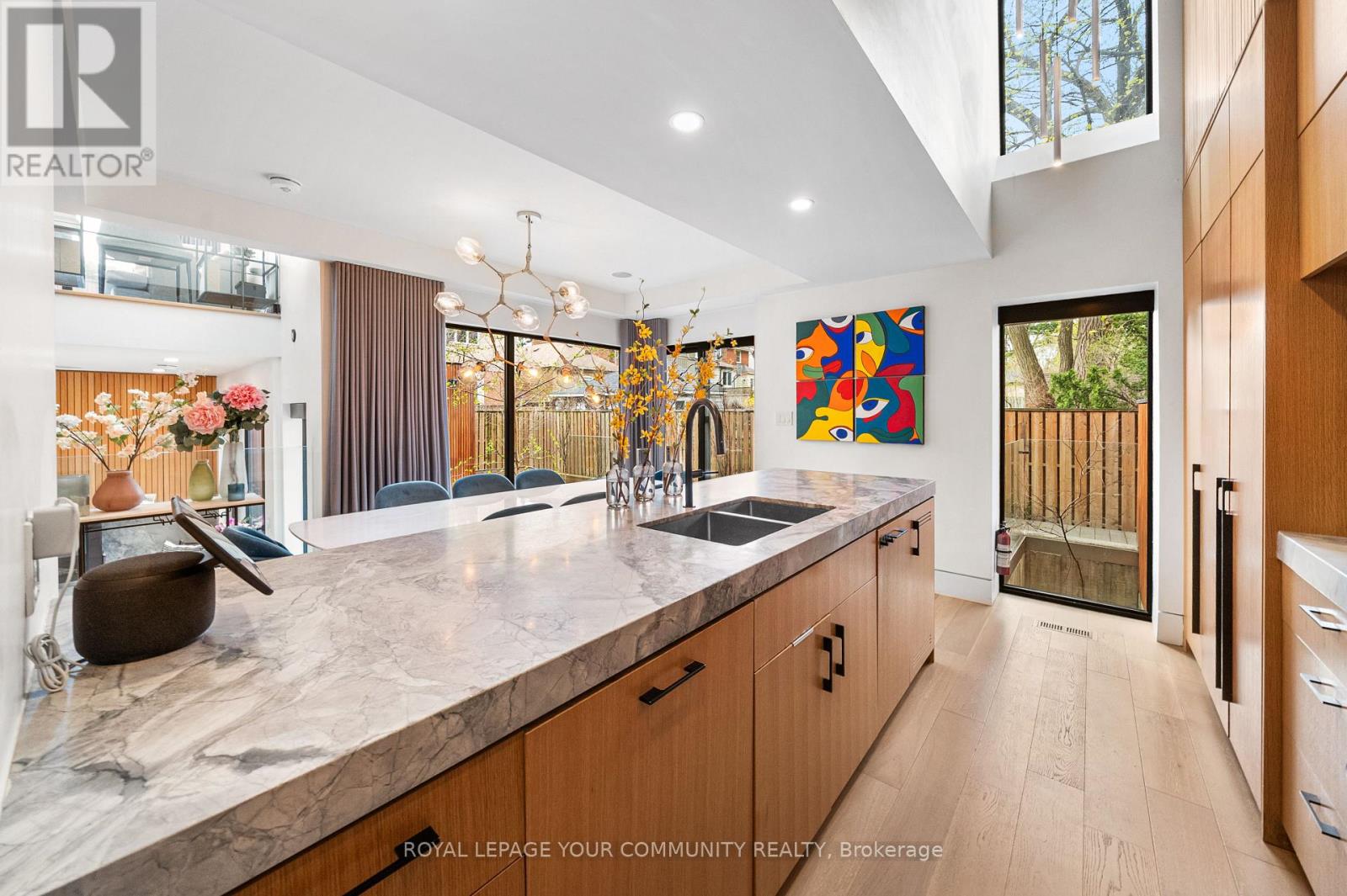 296 Elm Road, Toronto, Ontario  M5M 3V2 - Photo 9 - C12230895