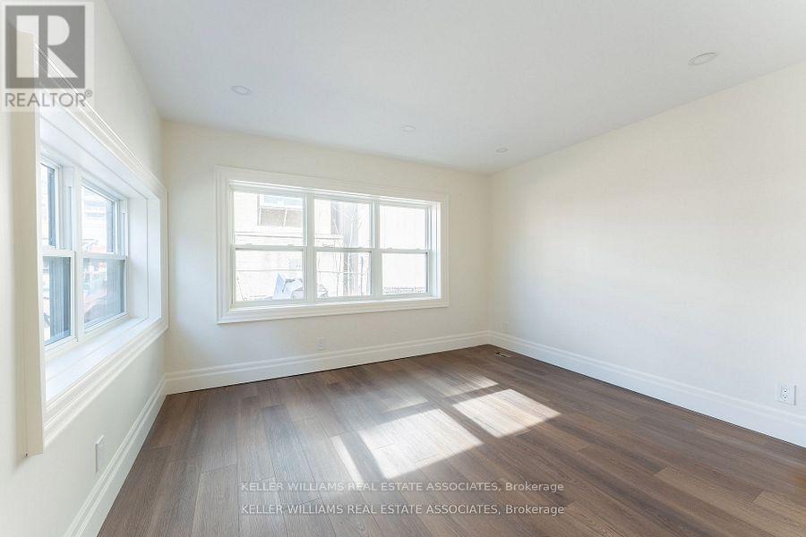 54 Stewart Street, Toronto, Ontario  M5V 1H6 - Photo 20 - C12230982