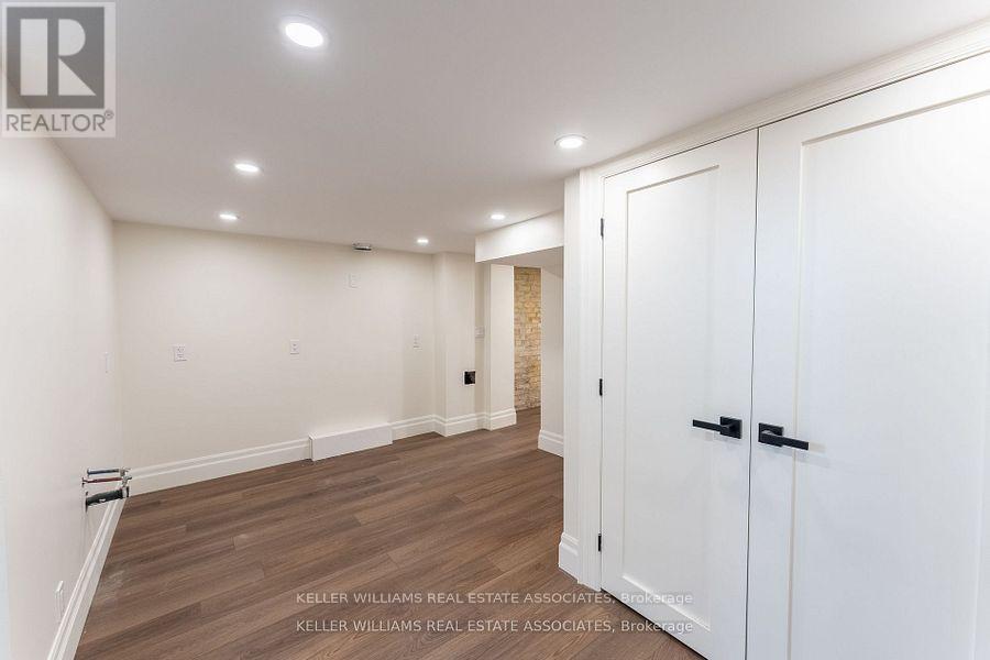 54 Stewart Street, Toronto, Ontario  M5V 1H6 - Photo 17 - C12230982