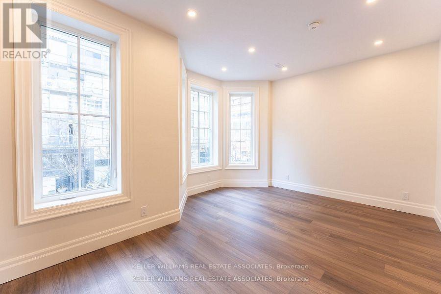 54 Stewart Street, Toronto, Ontario  M5V 1H6 - Photo 29 - C12230982