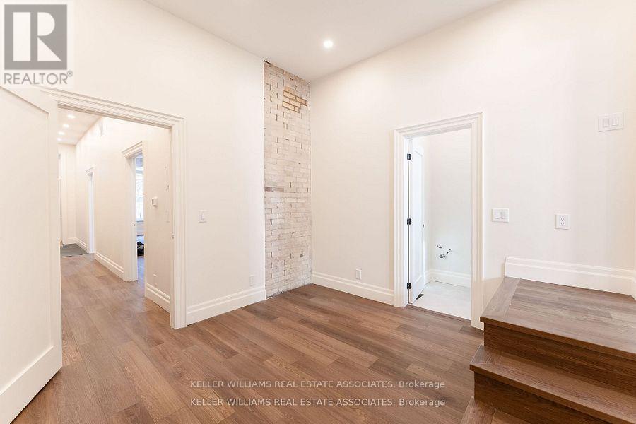 54 Stewart Street, Toronto, Ontario  M5V 1H6 - Photo 19 - C12230982