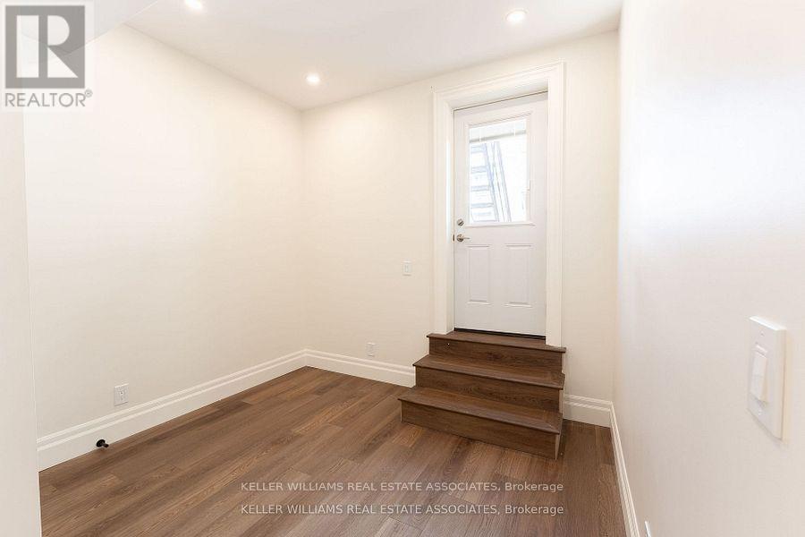 54 Stewart Street, Toronto, Ontario  M5V 1H6 - Photo 11 - C12230982