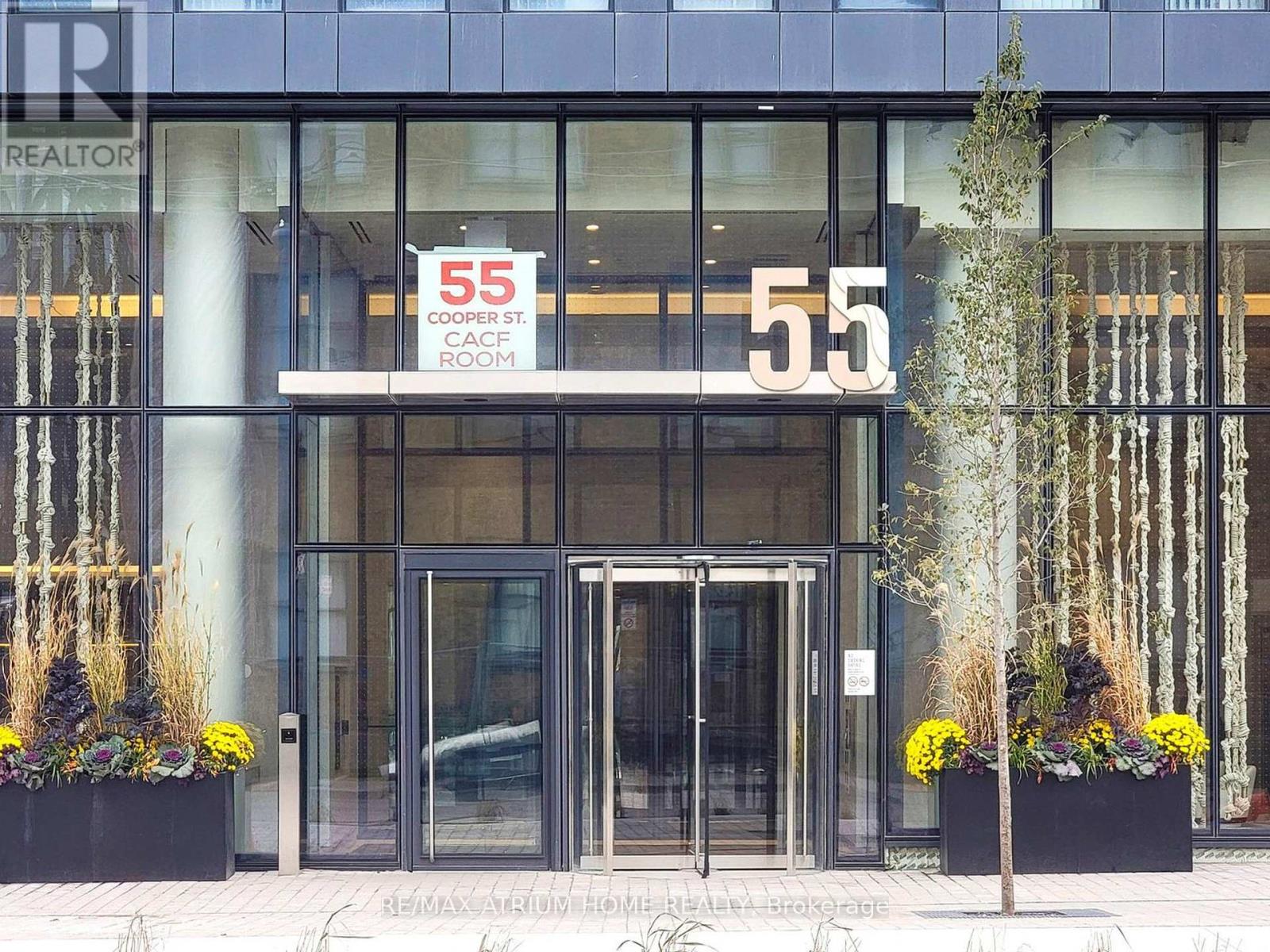4605 - 55 Cooper Street, Toronto (Waterfront Communities), Ontario  M5E 0G1 - Photo 3 - C12231025