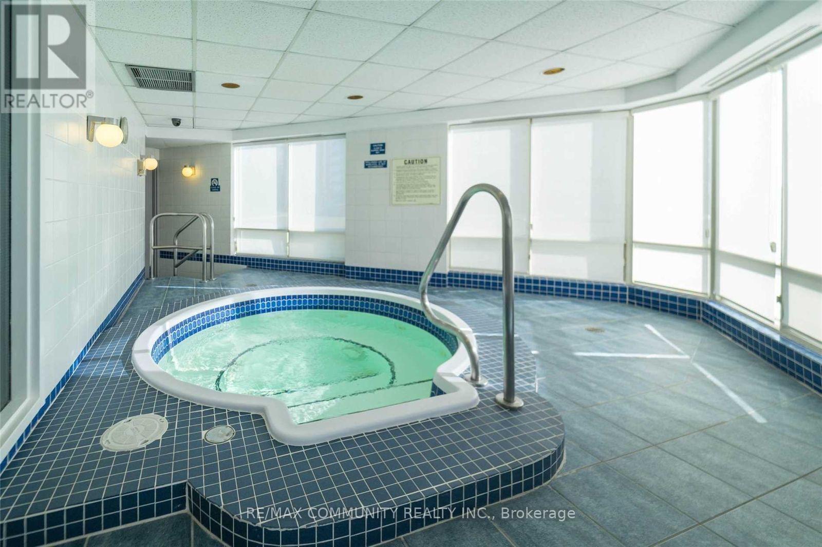913 - 300 Alton Towers Circle, Toronto, Ontario  M1V 4X9 - Photo 16 - E12227236