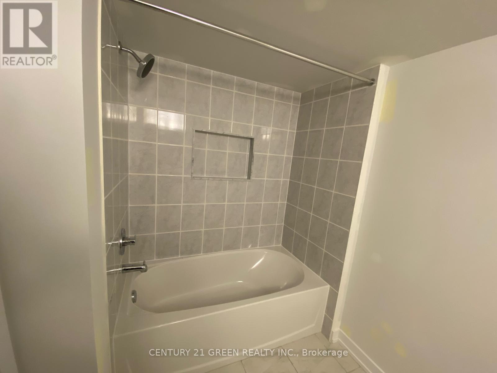 Lower - 29 Danielle Moore Circle, Toronto, Ontario  M1P 3S5 - Photo 7 - E12231015
