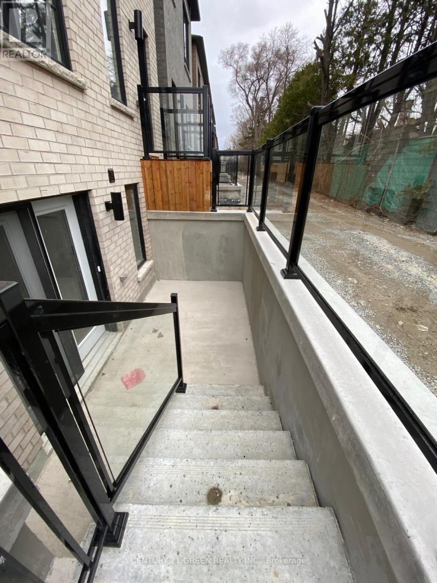 Lower - 29 Danielle Moore Circle, Toronto, Ontario  M1P 3S5 - Photo 9 - E12231015