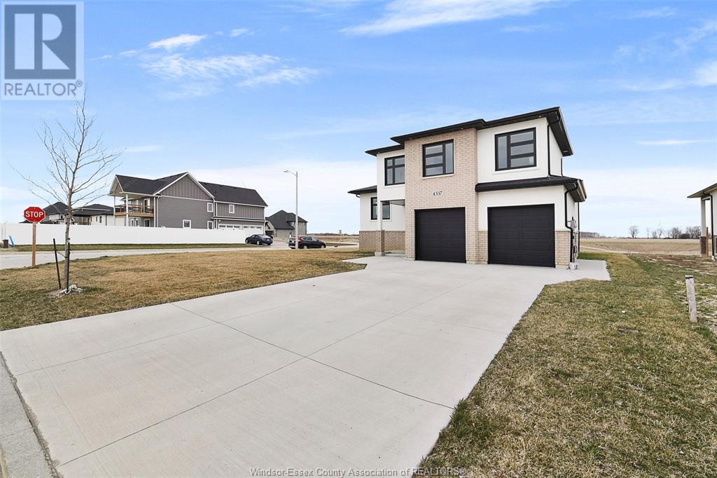 43 Bloomington, Chatham, Ontario  N7L 0H3 - Photo 4 - 25015525