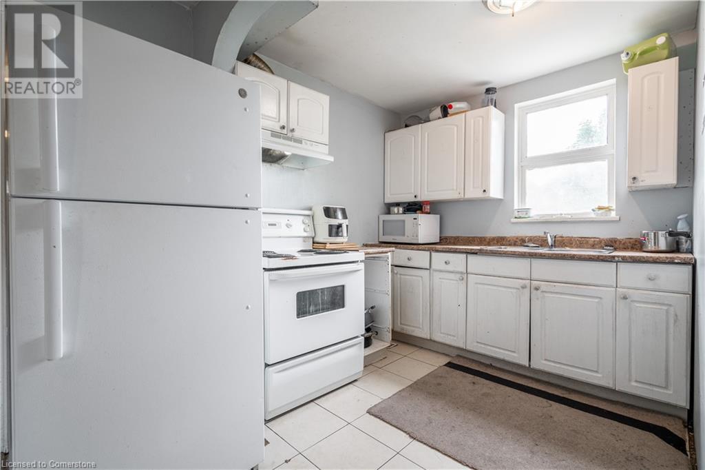 241 West 5th Street, Hamilton, Ontario  L9C 3N8 - Photo 7 - 40742659