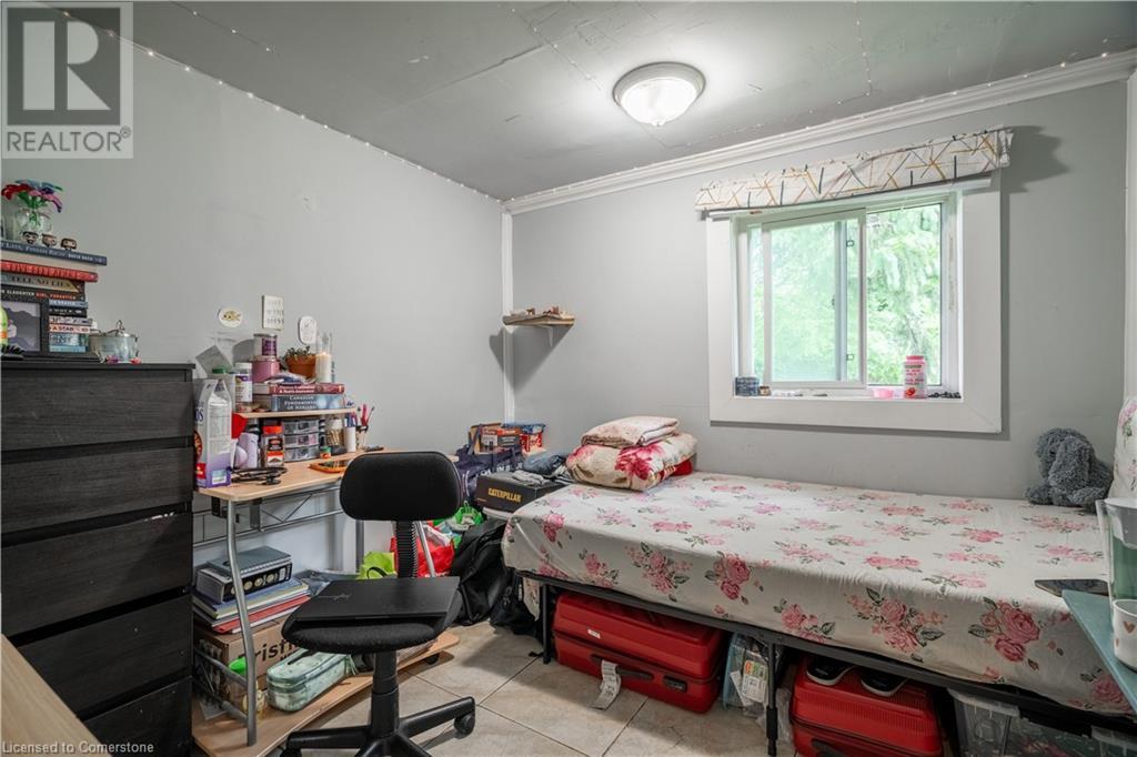241 West 5th Street, Hamilton, Ontario  L9C 3N8 - Photo 13 - 40742659