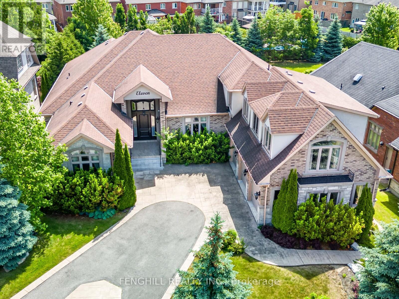 Property at 11 MACLEOD ESTATE COURT image 1