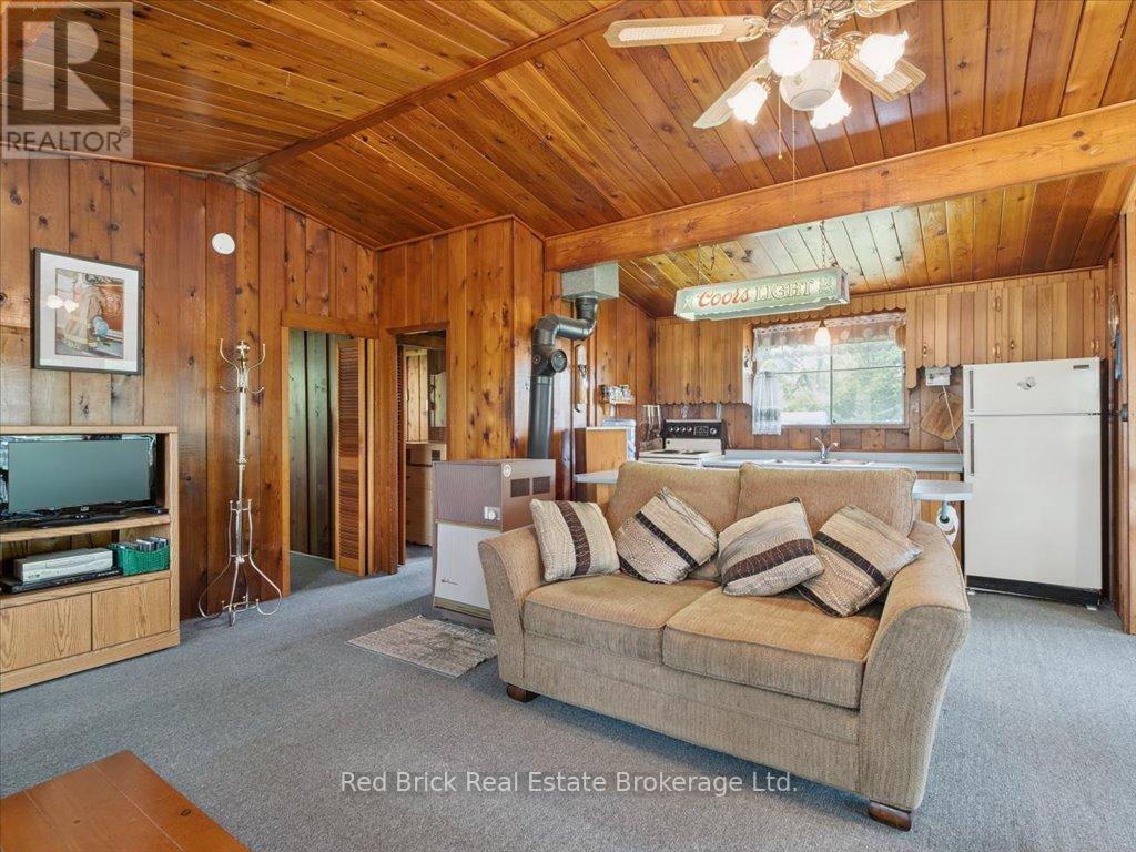 1339 Graham Road, Gravenhurst, Ontario  P0E 1N0 - Photo 15 - X12231479