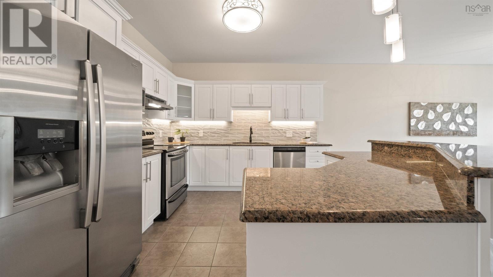 11 Kirkwood Court, Bedford, Nova Scotia  B4A 0A9 - Photo 6 - 202507992