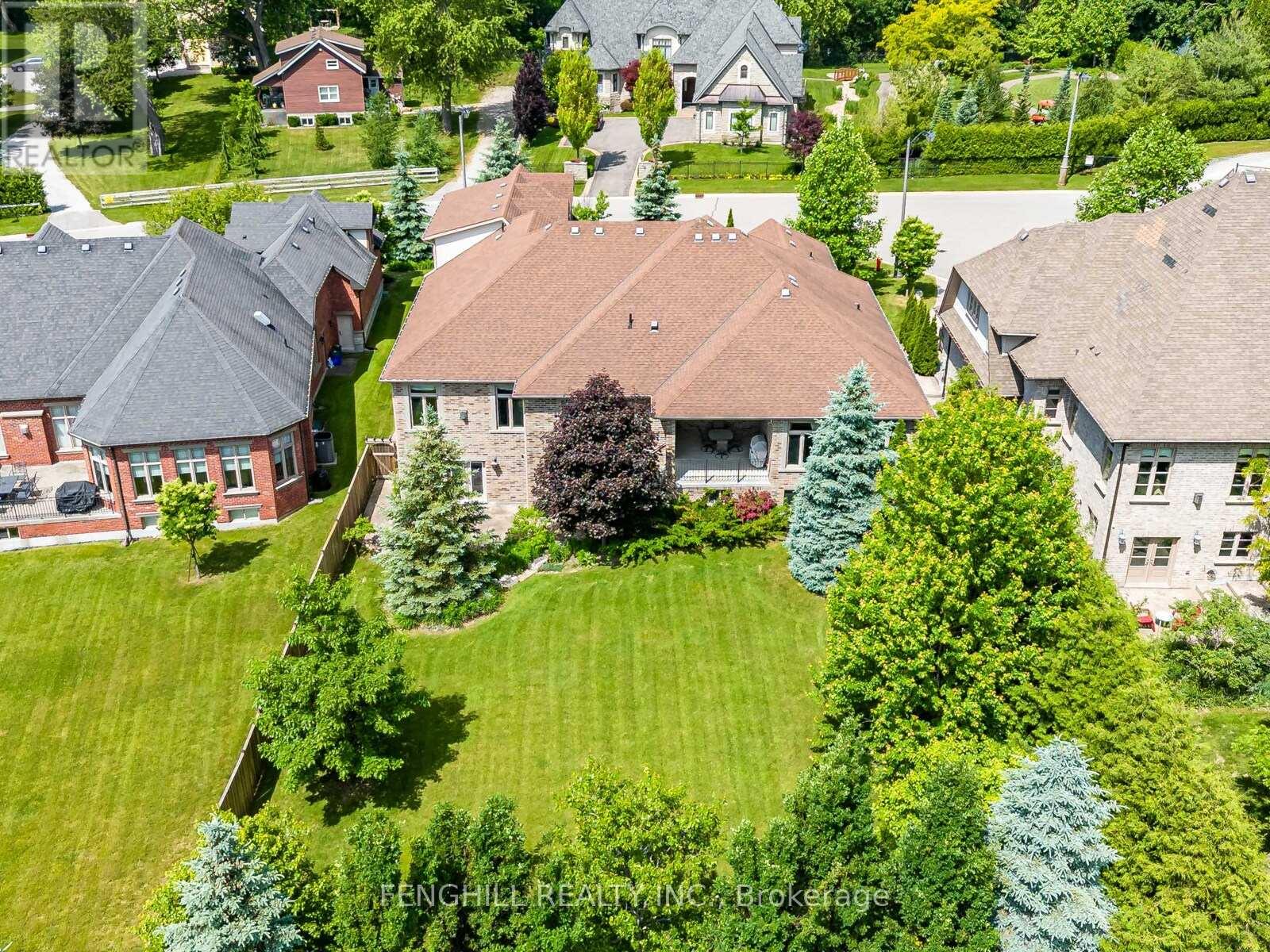 11 Macleod Estate Court, Richmond Hill, Ontario  L4E 0B1 - Photo 41 - N12230952