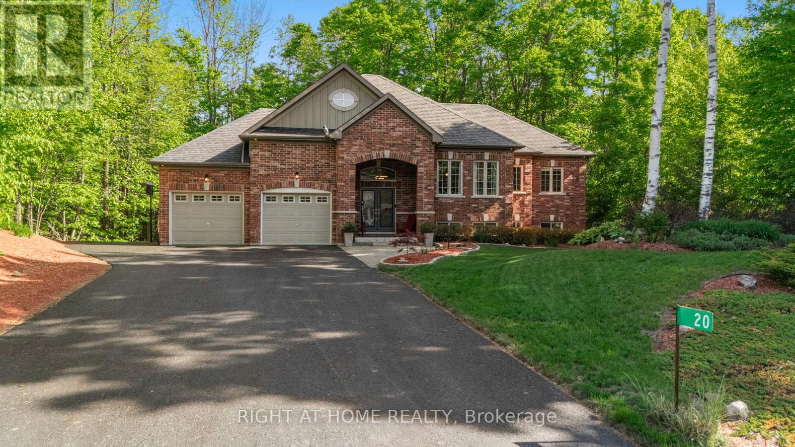 Property at 20 DIAMOND VALLEY DRIVE image 1