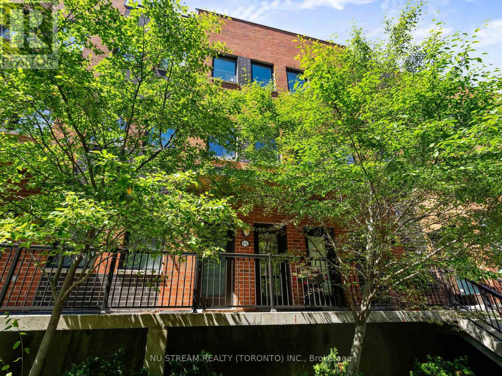 Property at 15 - 873 WILSON AVENUE image 3
