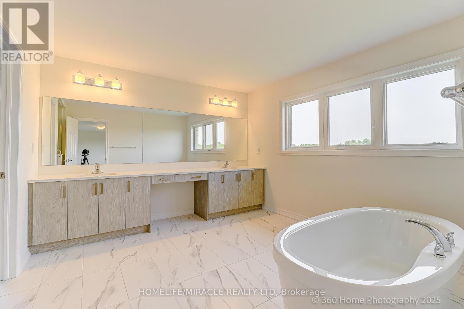 188 Rea Drive, Centre Wellington, Ontario  N1M 0K2 - Photo 21 - X12230991