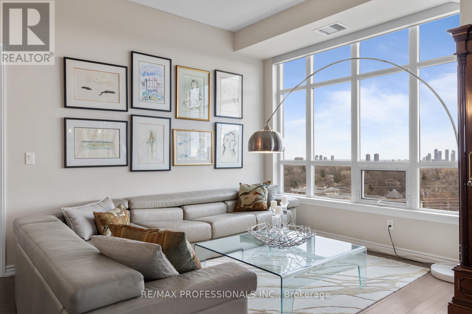 Property at 1203 - 1135 ROYAL YORK ROAD image 4