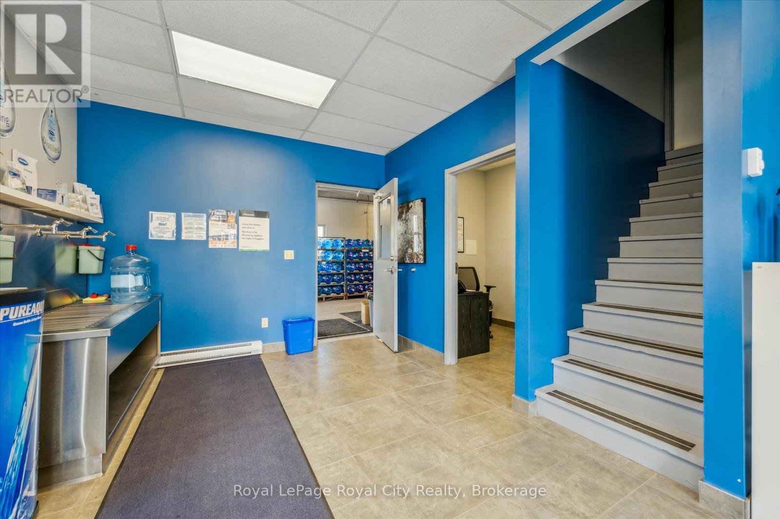 935 St. David Street N, Centre Wellington, Ontario  N1M 2W3 - Photo 15 - X12218775
