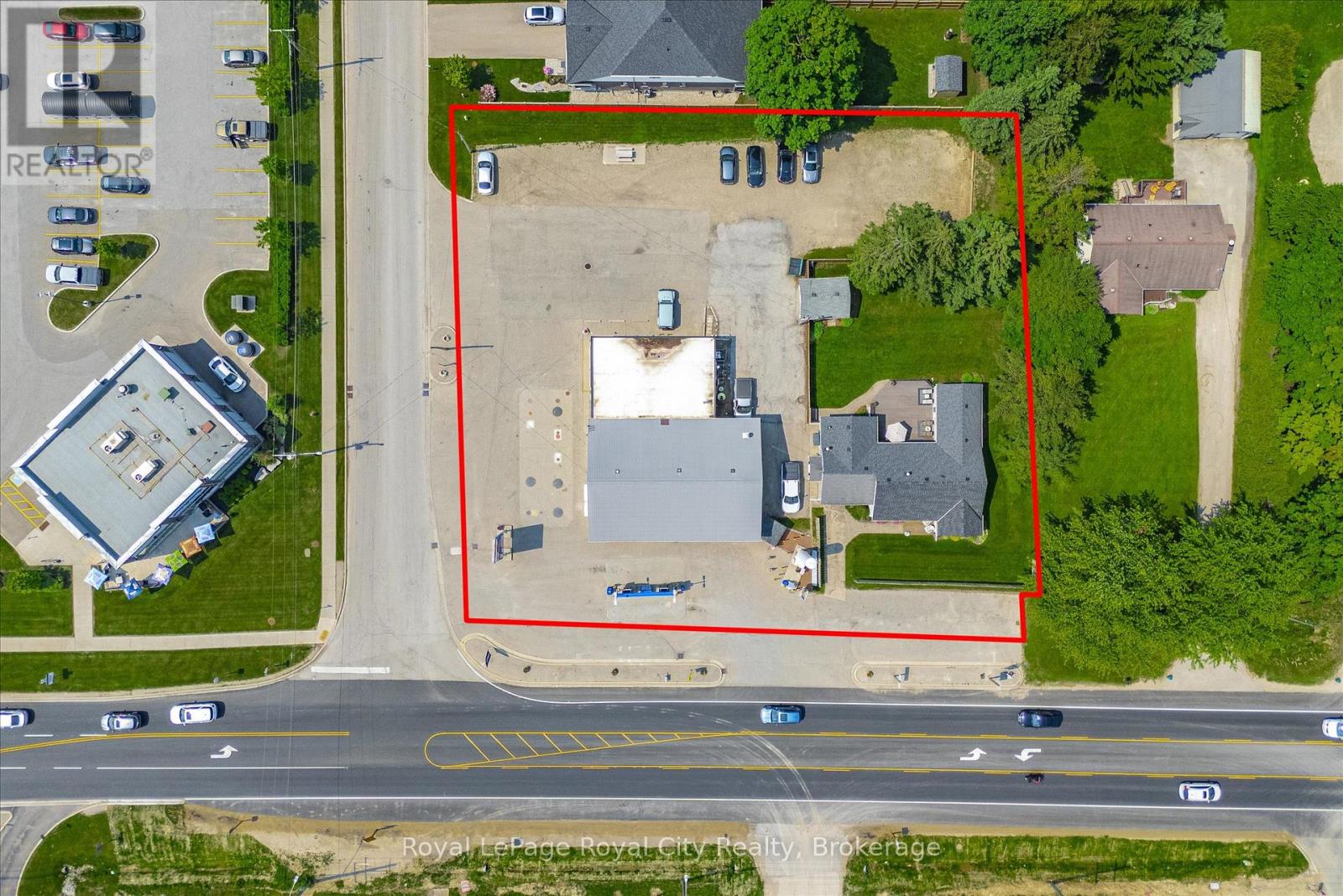 935 St. David Street N, Centre Wellington, Ontario  N1M 2W3 - Photo 4 - X12218775