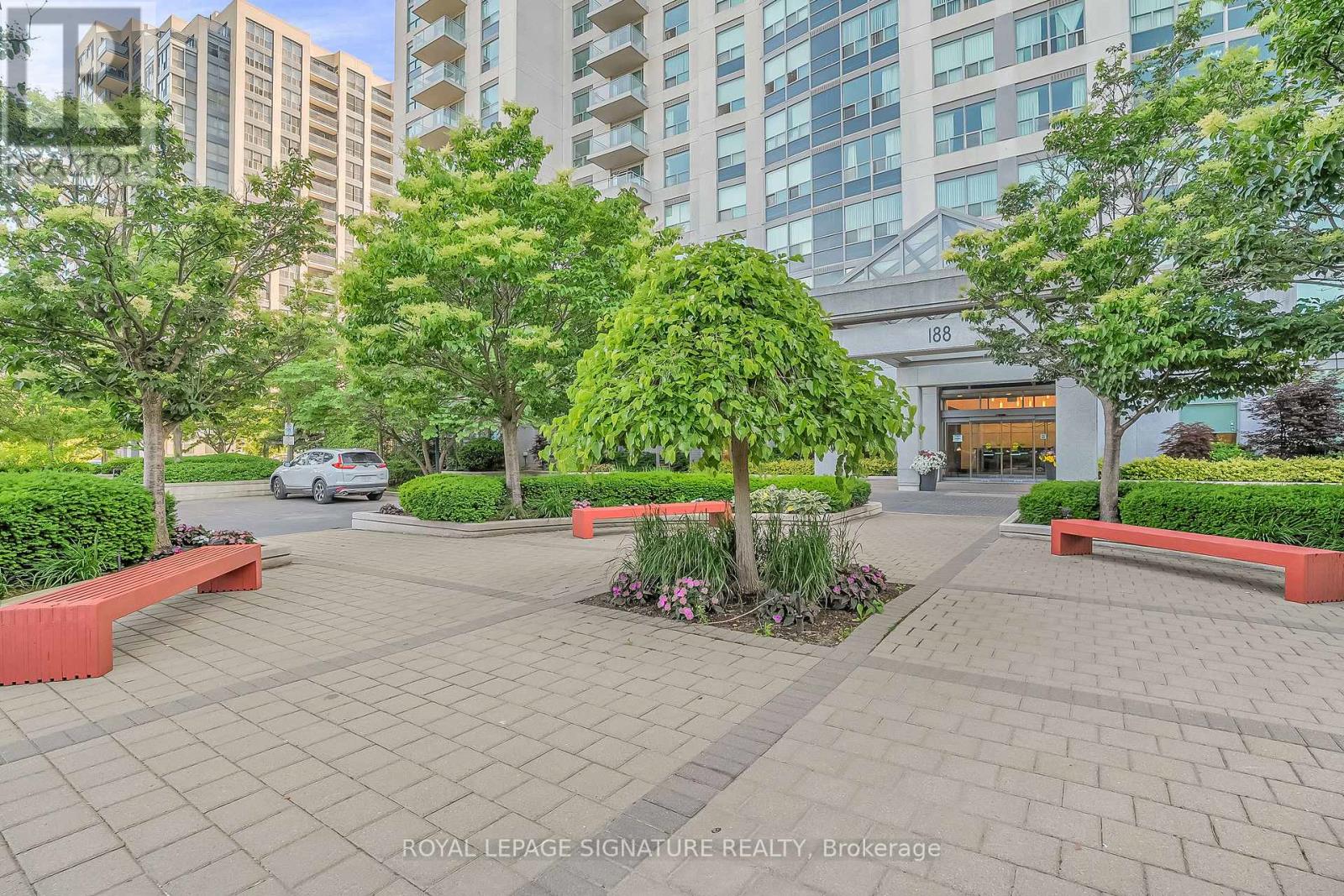 802 - 188 Doris Avenue, Toronto, Ontario  M2N 6Z5 - Photo 3 - C12231564