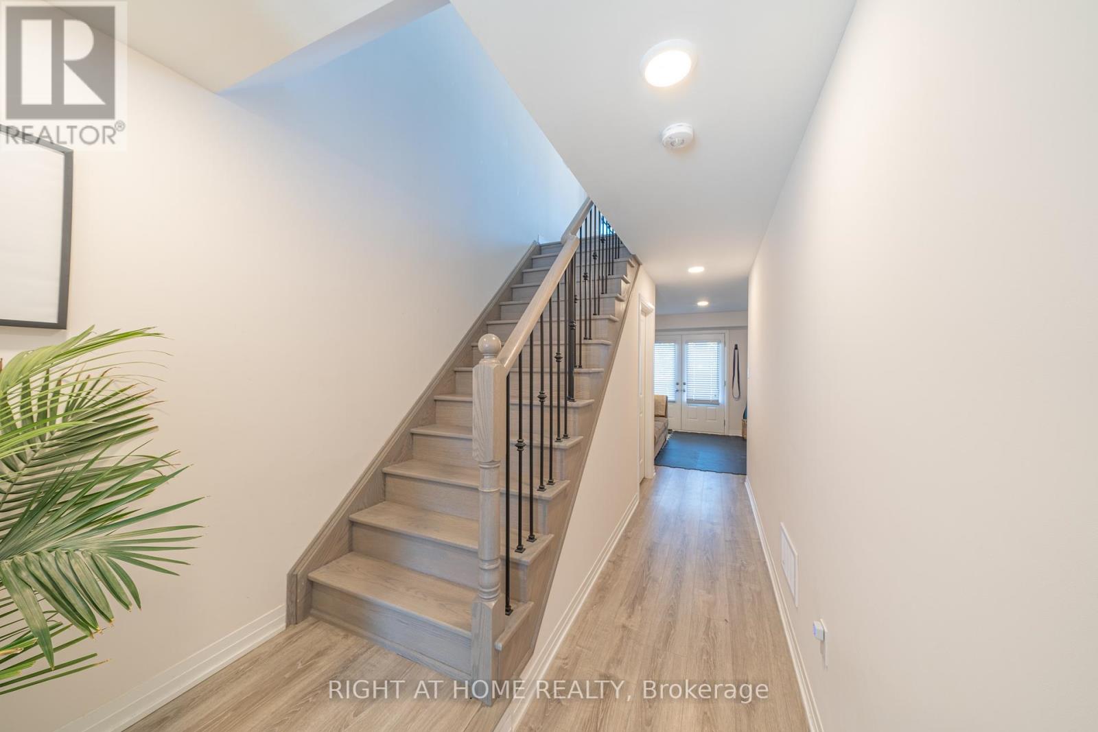 Property at 50 AMBEREEN PLACE image 4