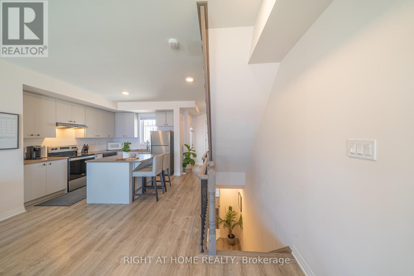 Property at 50 AMBEREEN PLACE image 5