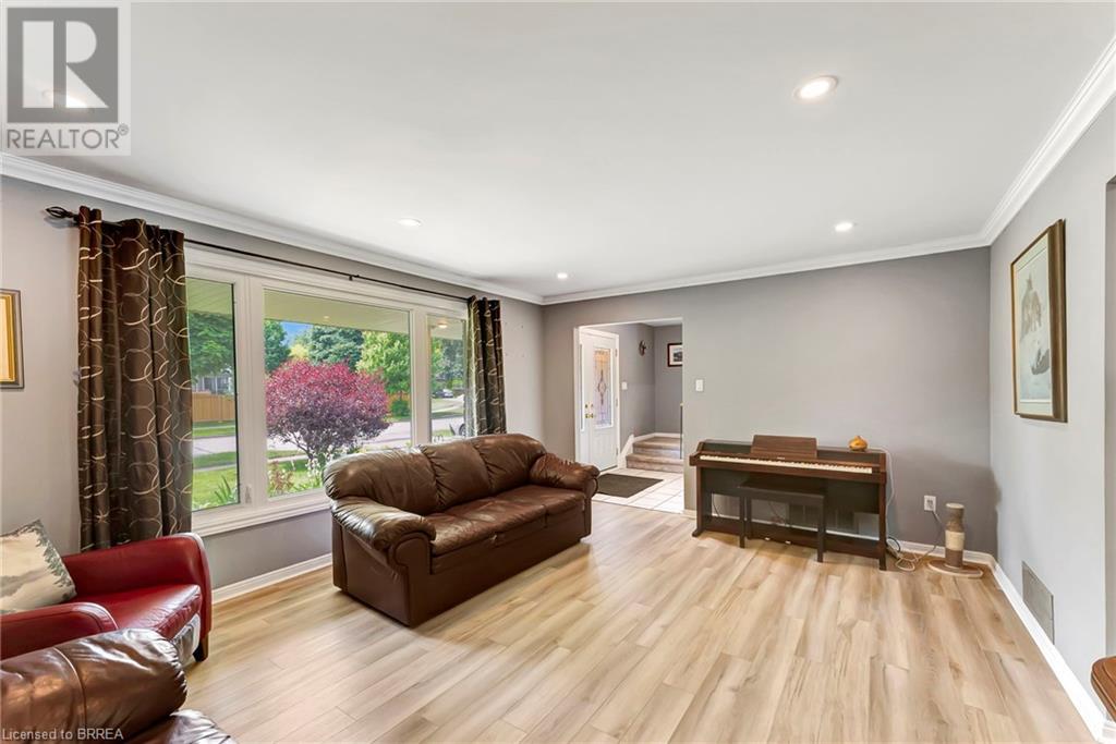 307 Erindale Drive, Burlington, Ontario  L7L 4T3 - Photo 9 - 40742266