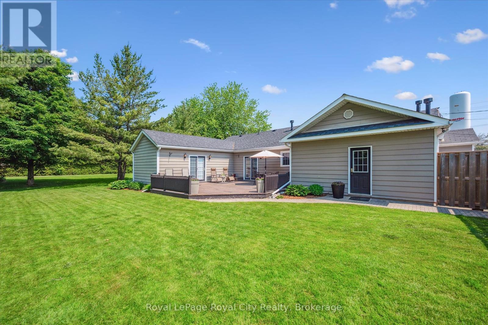 935 St. David Street N, Centre Wellington, Ontario  N1M 2W3 - Photo 37 - X12218775