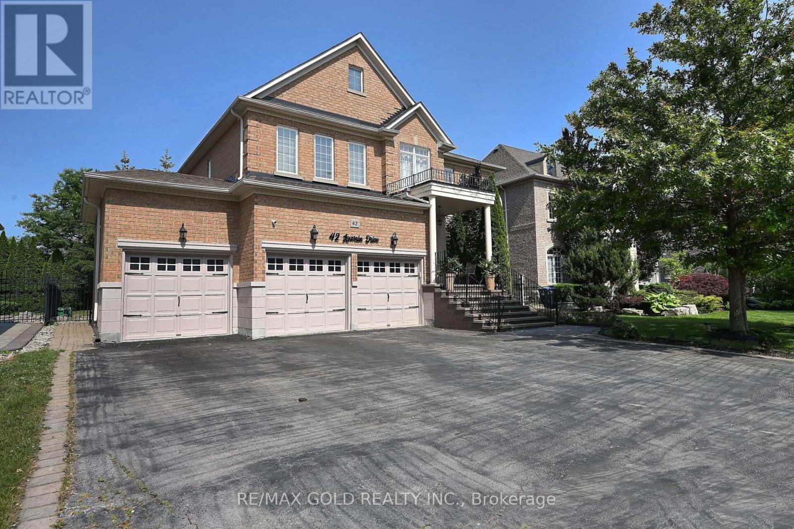 Property at 42 LOUVAIN DRIVE image 1