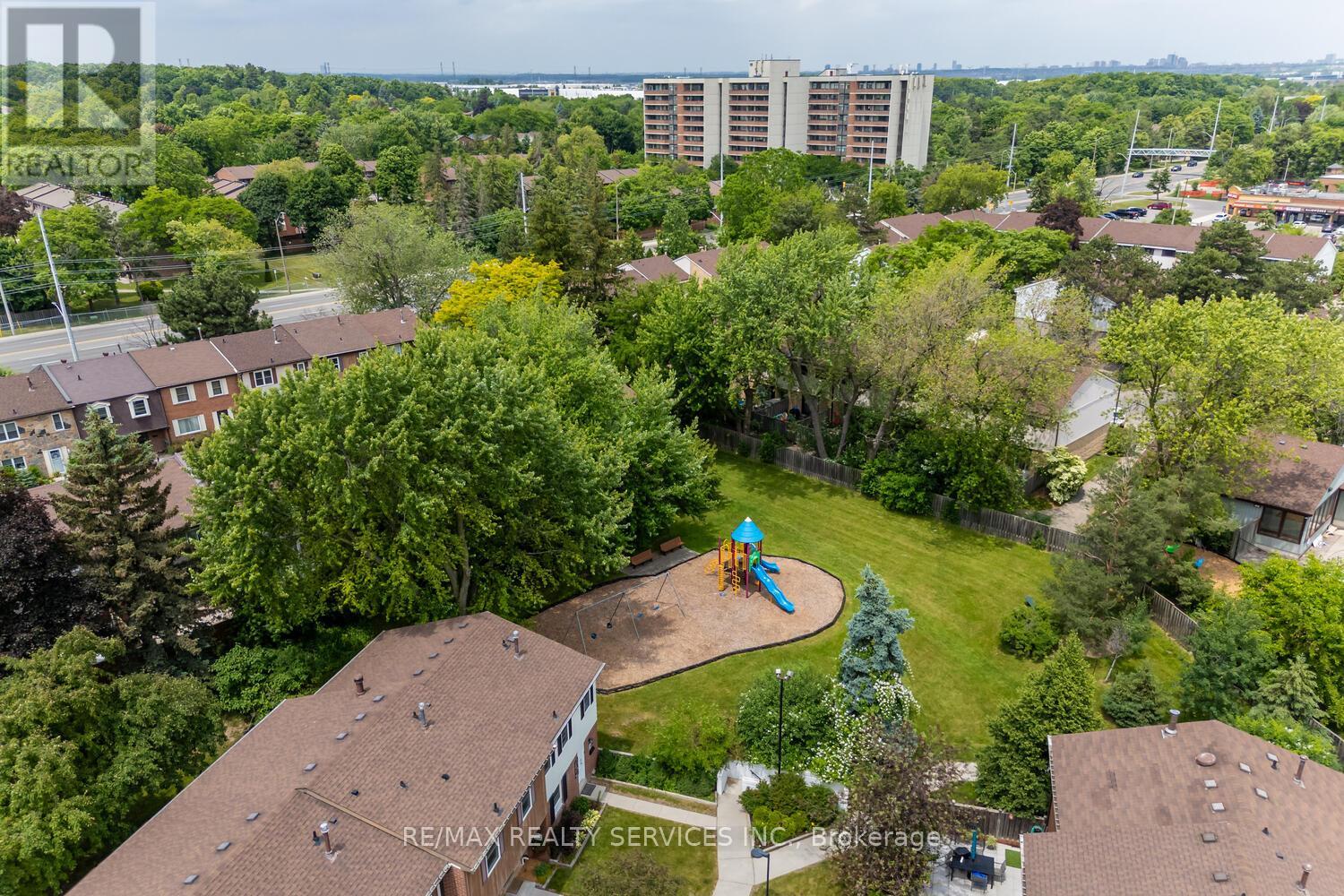 Property at 58 - 2825 GANANOQUE DRIVE image 1