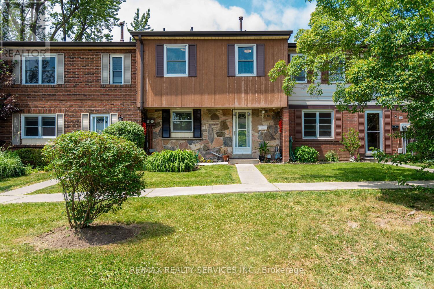 Property at 58 - 2825 GANANOQUE DRIVE image 2