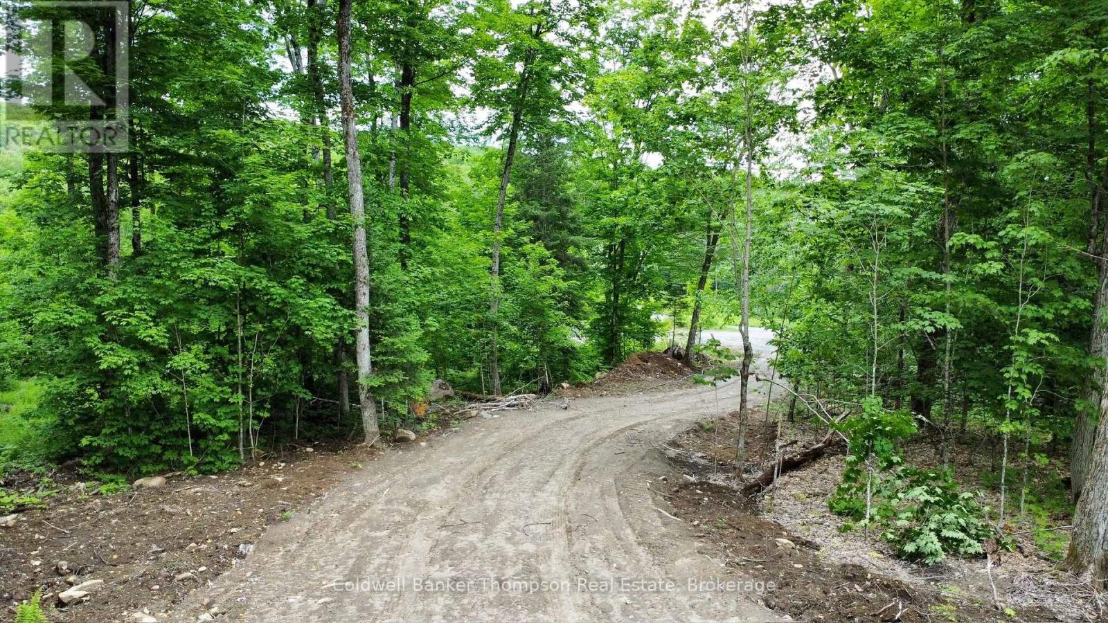 85 Granite Drive, Huntsville, Ontario  P1H 2N5 - Photo 2 - X12231572